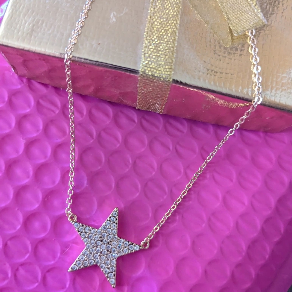 Gold Star Hadley Pendant Necklace By Parklane